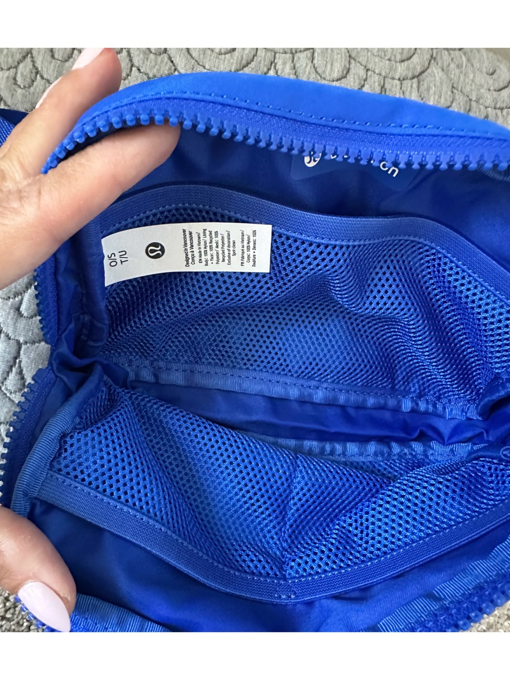 NWOTđź’™Lululemon Everywhere Belt Bag 1L Blue - Picture 3 of 8